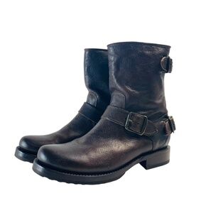 FRYE Veronica Short Leather Boot in Chocolate Brown Size 5.5